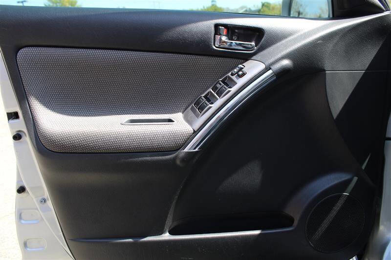 Used 2008 Toyota Matrix image 11