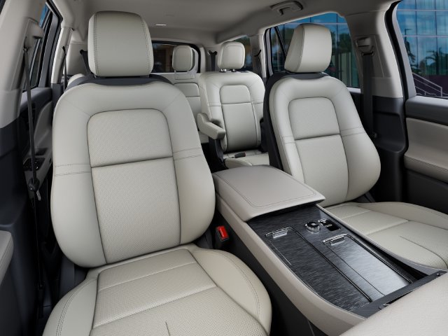 New 2027 Lincoln Aviator 2WD image 10