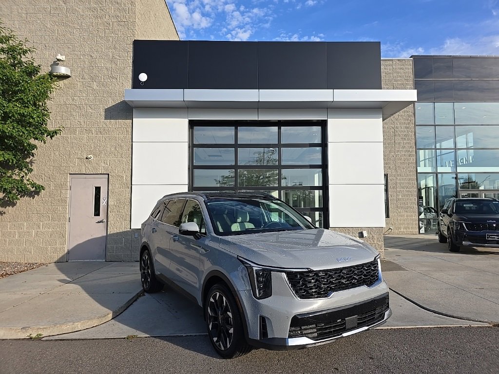 New 2025 Kia Sorento EX w/ Panoramic Sunroof Package