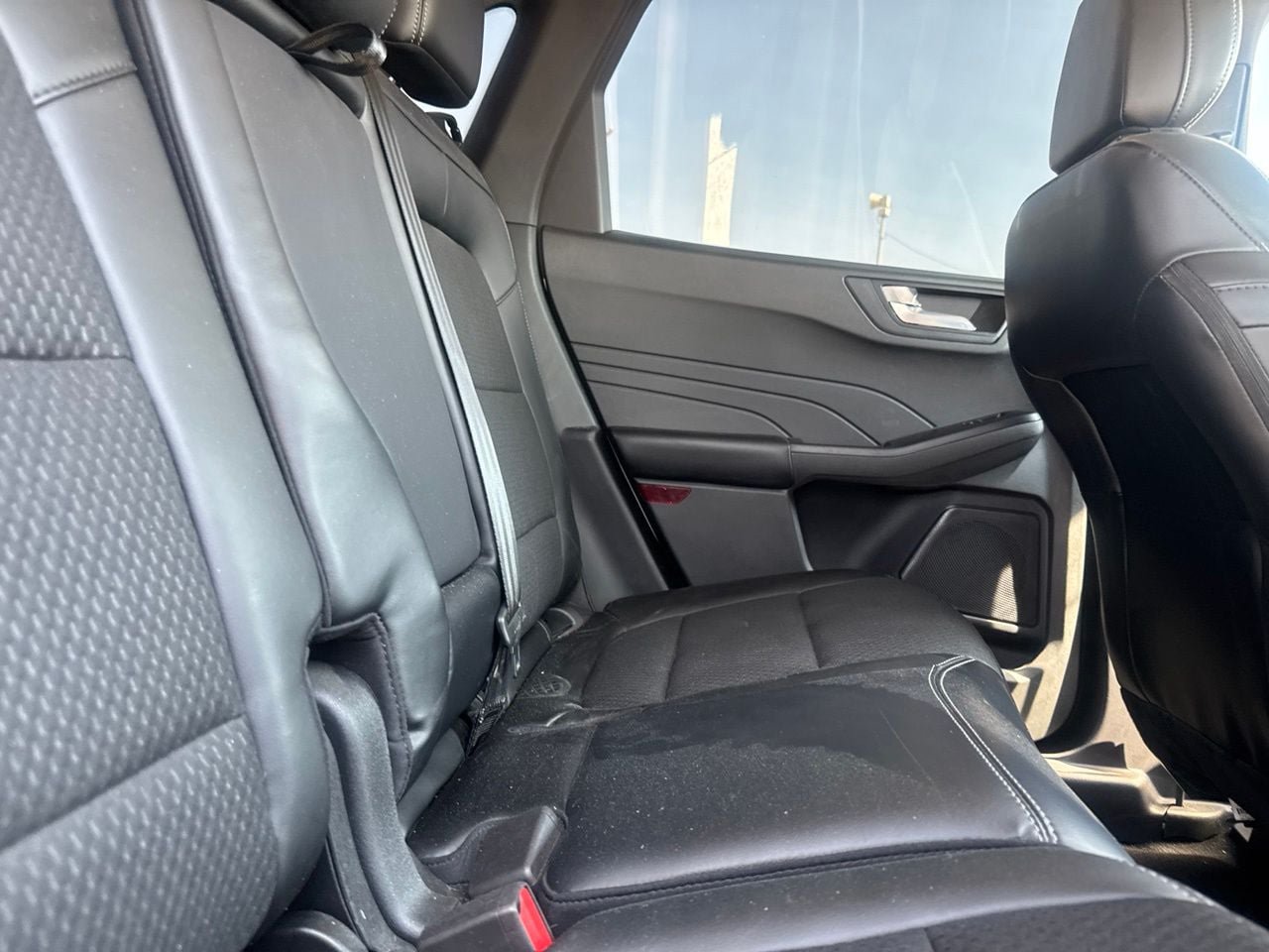 Used 2023 Ford Escape SE FWD image 29