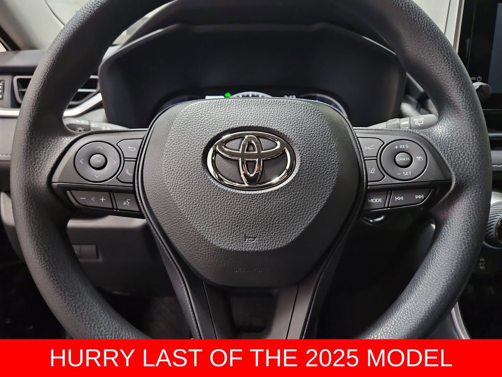 New 2025 Toyota RAV4 XLE image 15