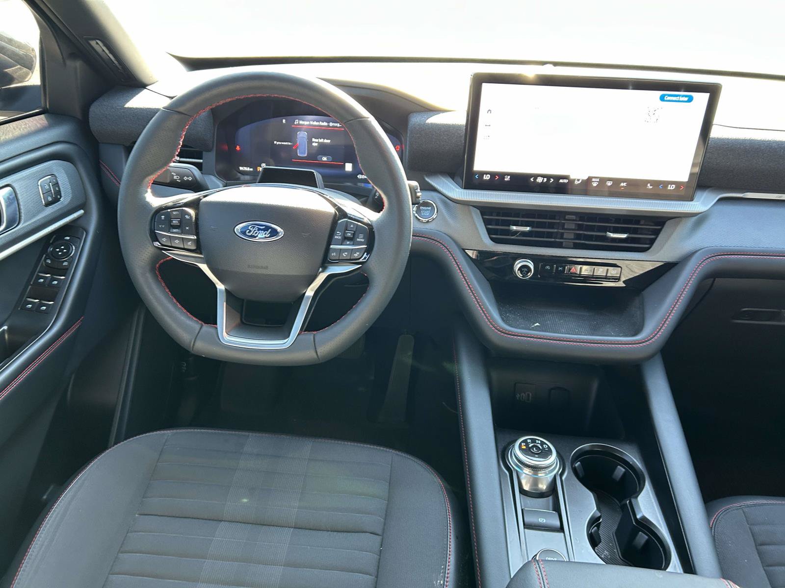 Used 2026 Ford Explorer ST-Line w/ ST-Line Street Pack RWD image 14