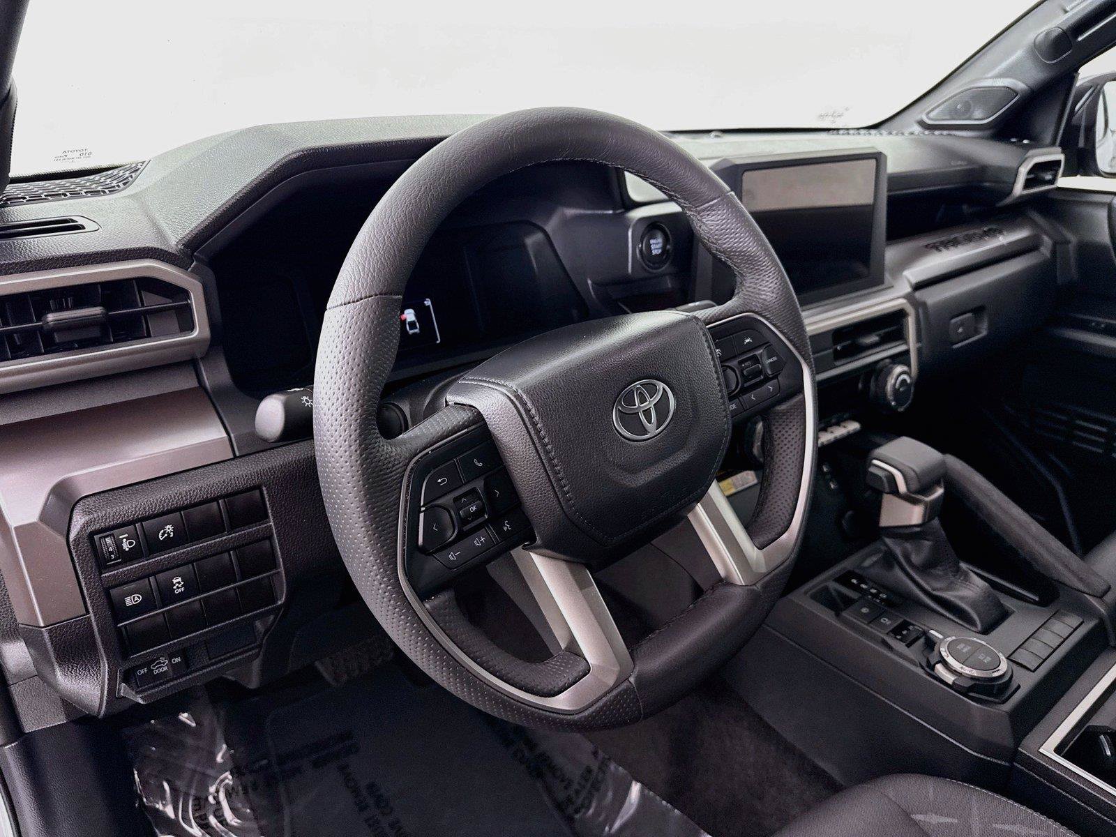 Certified 2024 Toyota Tacoma SR5 w/ SR5 Upgrade Package AWD/4WD image 10