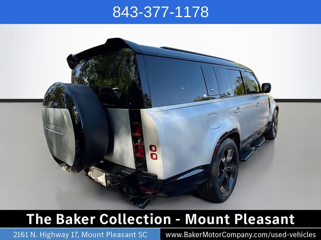 Used 2024 Land Rover Defender 130 X-Dynamic SE AWD/4WD image 5