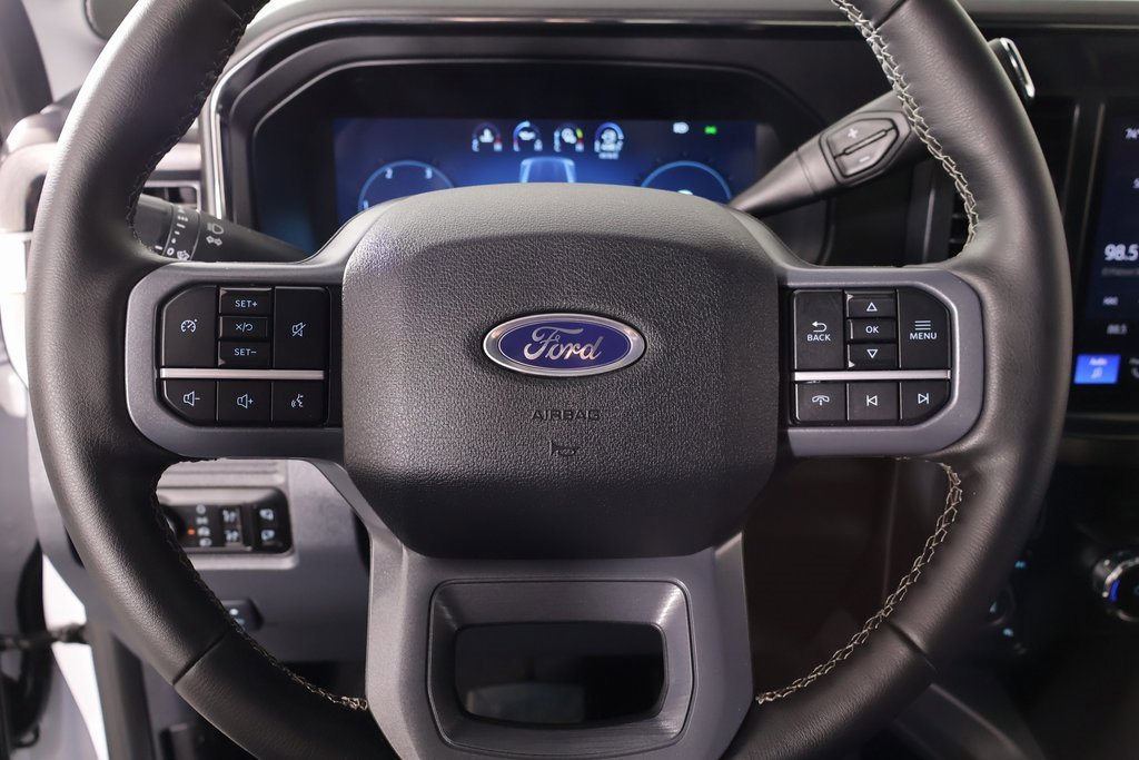 Used 2026 Ford F450 Lariat image 3