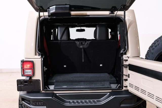 Used 2017 Jeep Wrangler Rubicon AWD/4WD image 37