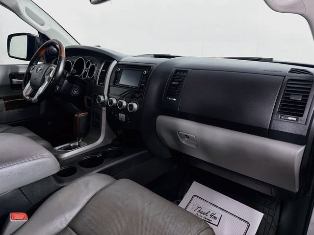 Used 2016 Toyota Sequoia Platinum AWD/4WD image 32