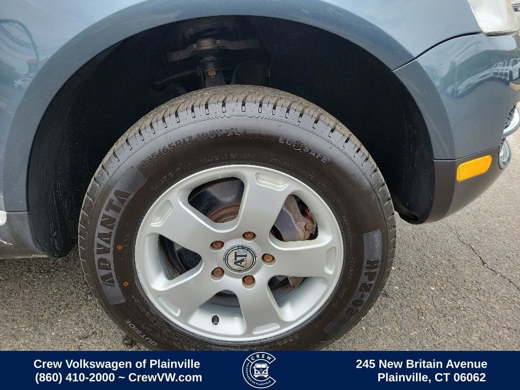 Used 2004 Volkswagen Touareg V8 AWD/4WD image 23