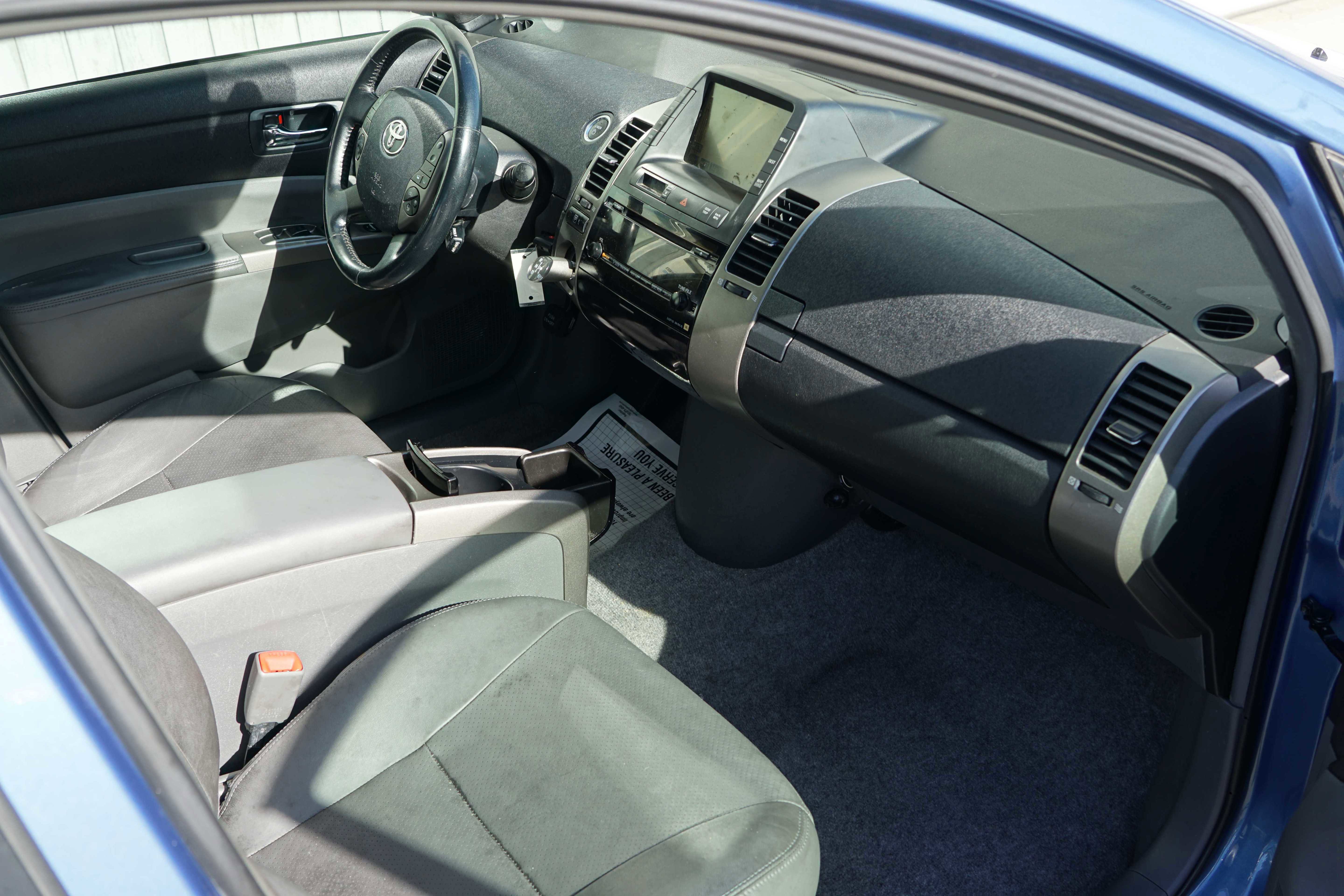 Used 2009 Toyota Prius Touring FWD image 31