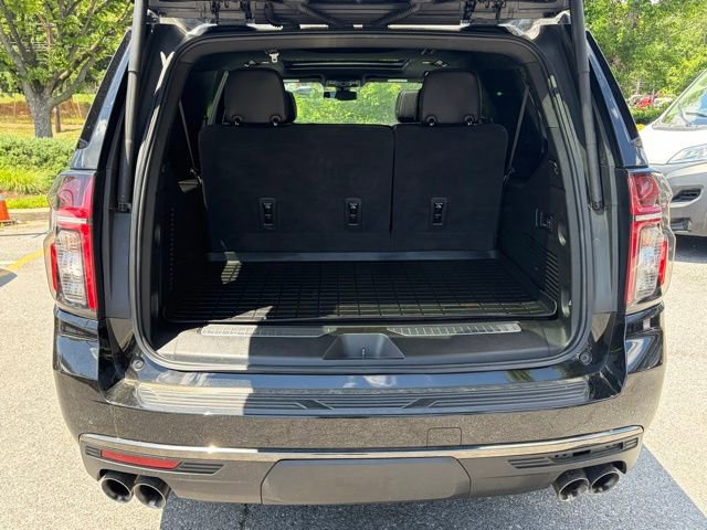 Used 2022 Chevrolet Suburban RST w/ Sport Performance Package AWD/4WD image 5