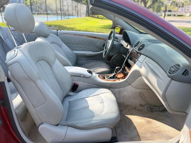 Used 2004 Mercedes-Benz CLK 320 Cabriolet image 16