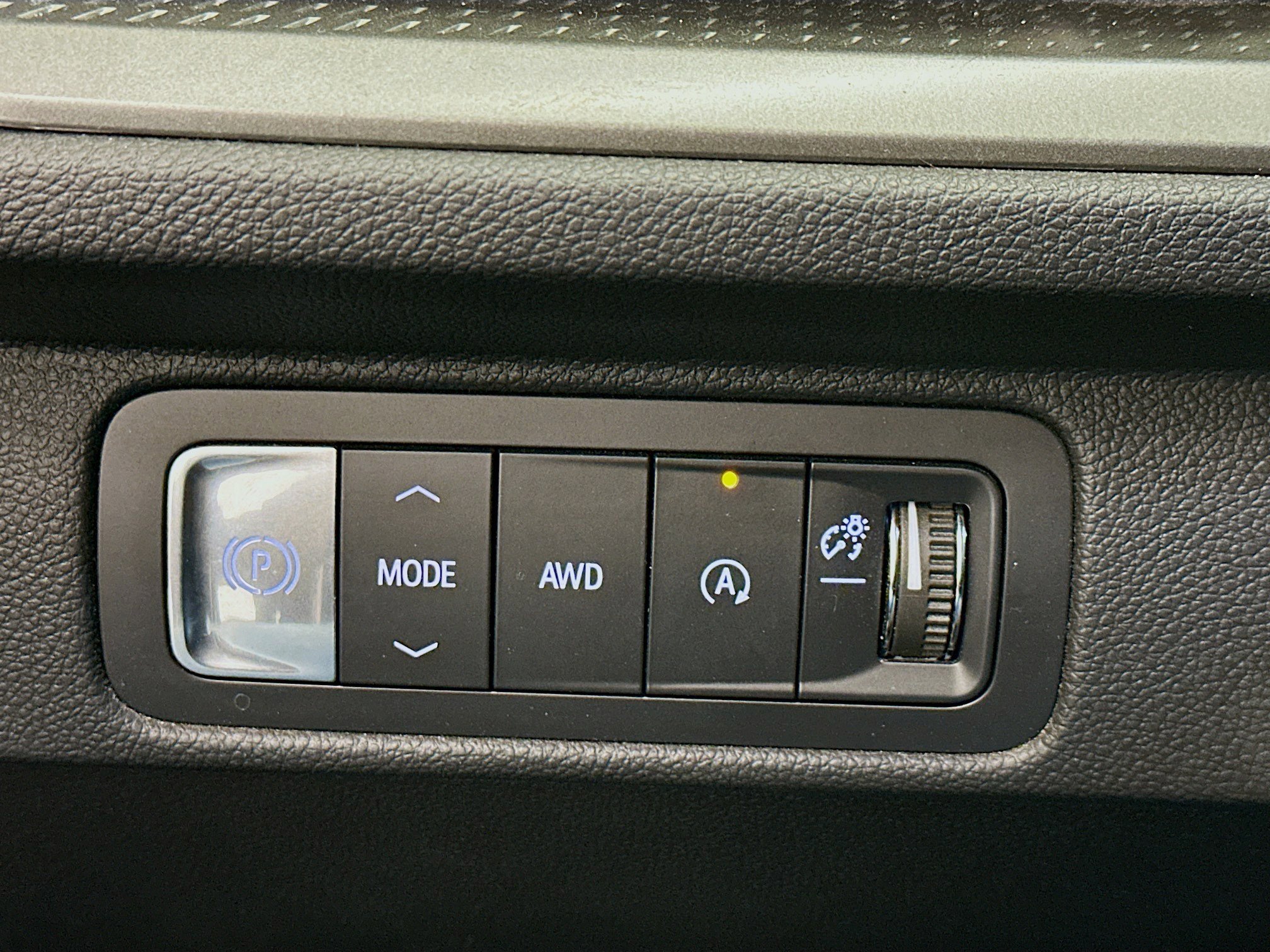 Used 2025 Chevrolet Traverse LT image 17