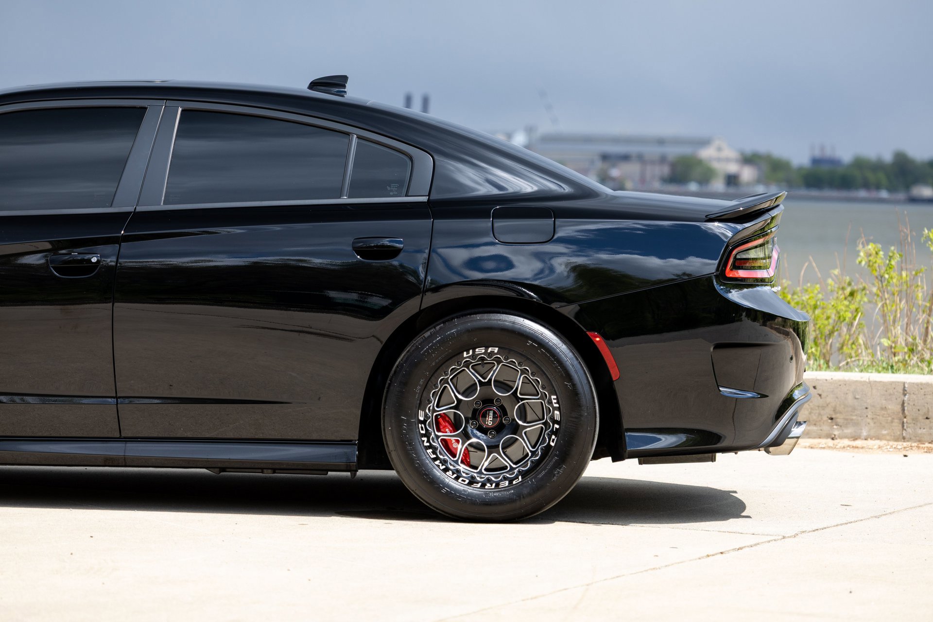 Used 2016 Dodge Charger SRT Hellcat w/ Harman/Kardon Audio Group RWD image 16