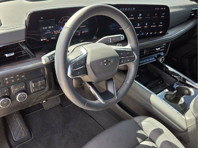 Used 2026 Chevrolet Suburban Z71 w/ Comfort Package AWD/4WD image 12