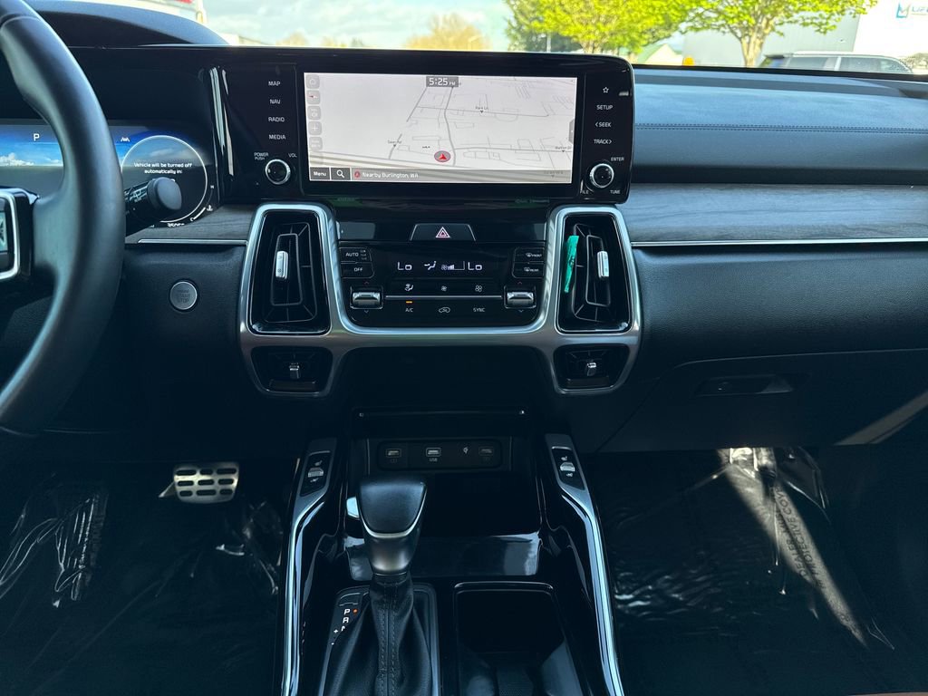 Certified 2023 Kia Sorento SX Prestige AWD/4WD image 26