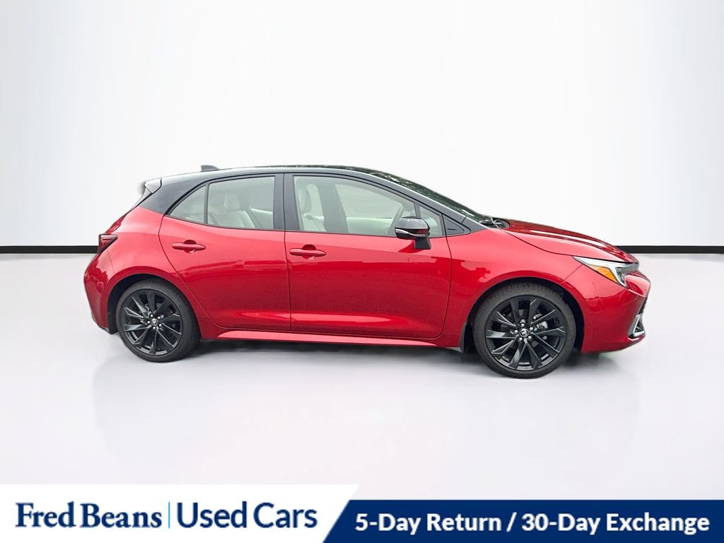 Used 2025 Toyota Corolla XSE FWD image 12