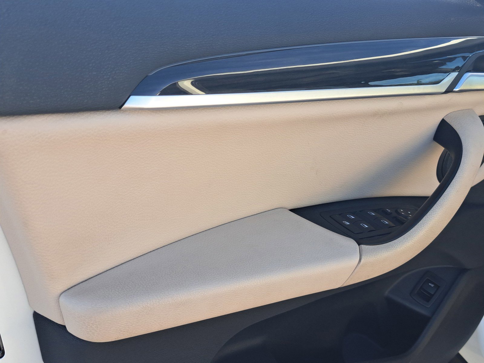 Used 2021 BMW X1 sDrive28i w/ Convenience Package image 12