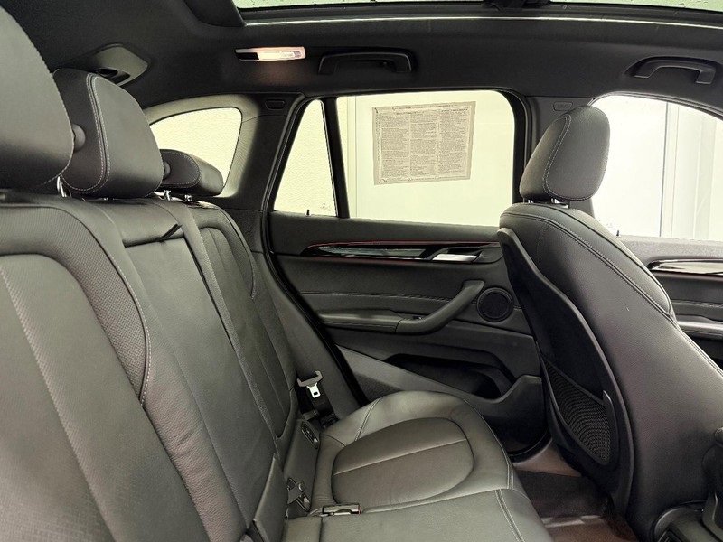 Used 2018 BMW X1 sDrive28i image 8