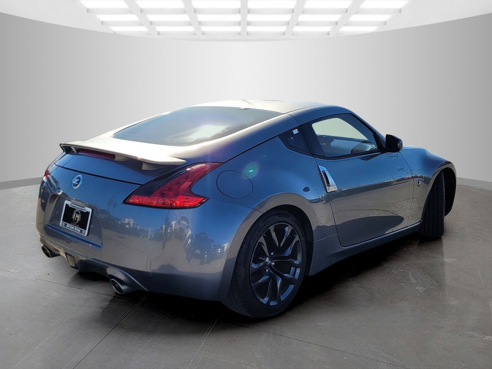 Used 2015 Nissan 370Z Touring w/ Aerodynamics Package image 4