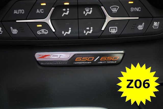 Used 2016 Chevrolet Corvette Z06 w/ 3LZ Preferred Equipment Group image 3