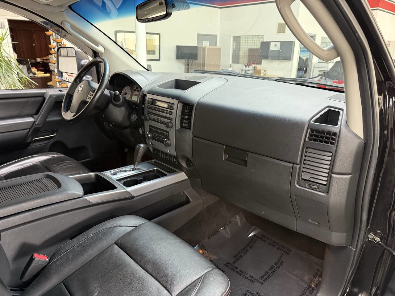Used 2010 Nissan Titan PRO-4X w/ Pro-4x Leather Pkg AWD/4WD image 18