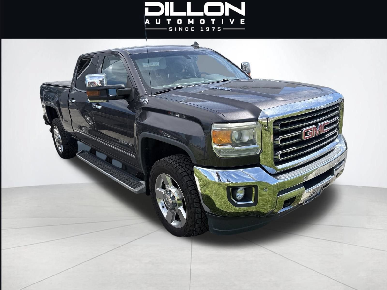 Used 2016 GMC Sierra 2500 SLT w/ Duramax Plus Package AWD/4WD image 1