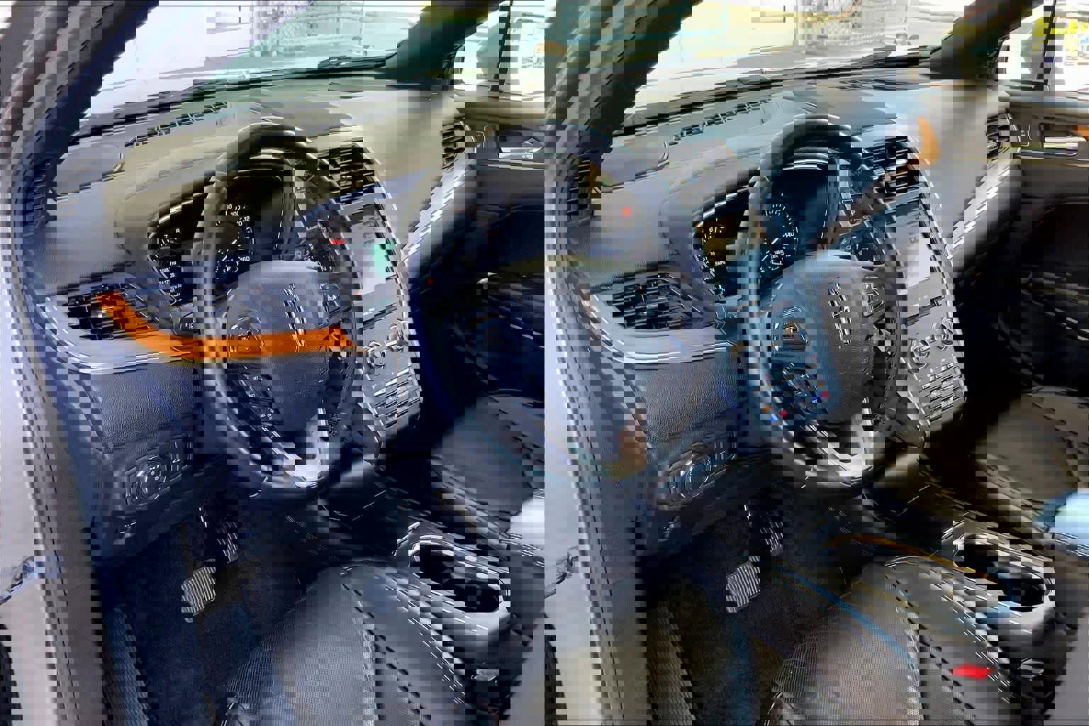 Used 2016 Lincoln MKC Reserve image 18