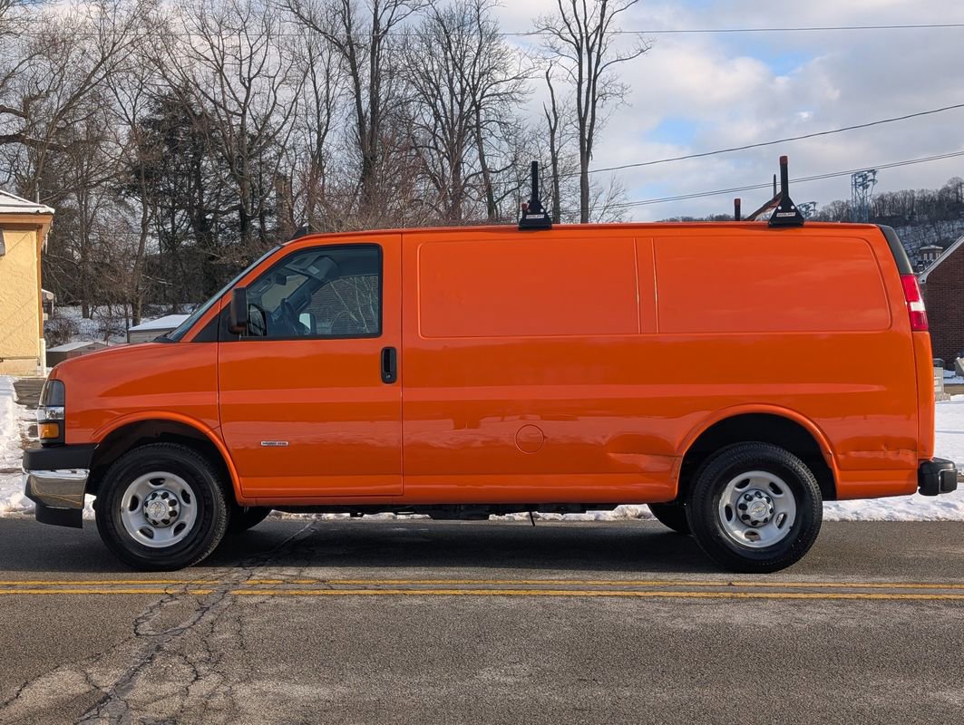 Used 2020 Chevrolet Express 2500 w/ Driver Convenience Package image 9
