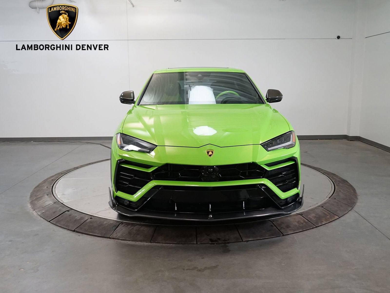 Used 2022 Lamborghini Urus image 8