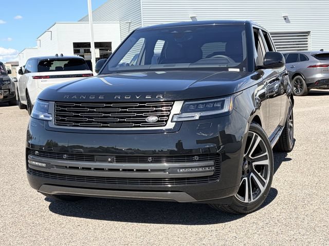Used 2023 Land Rover Range Rover SE AWD/4WD image 3