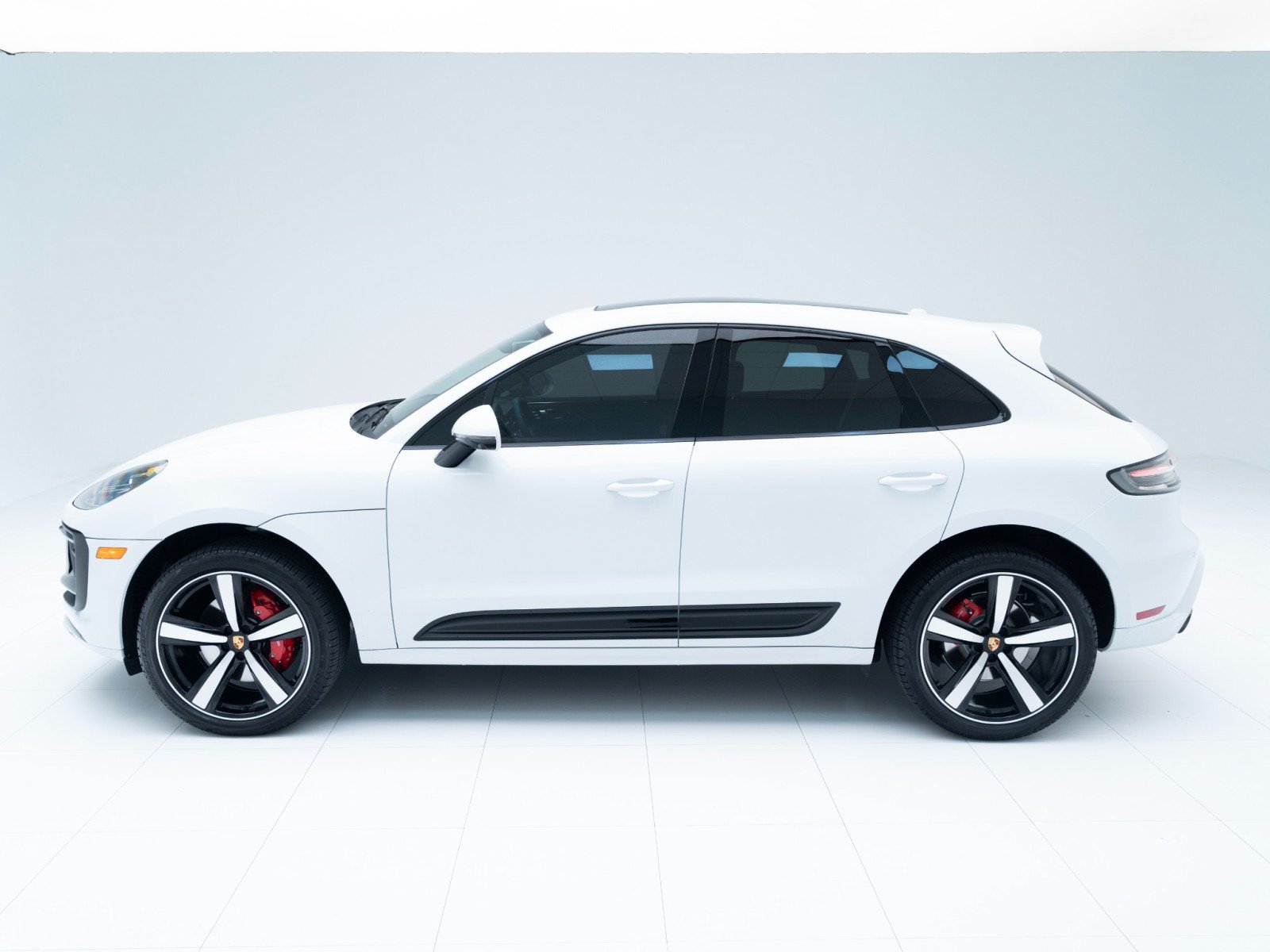 New 2026 Porsche Macan S AWD/4WD image 2