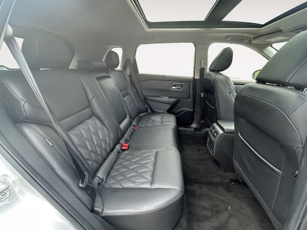 Used 2021 Nissan Rogue Platinum AWD/4WD image 23