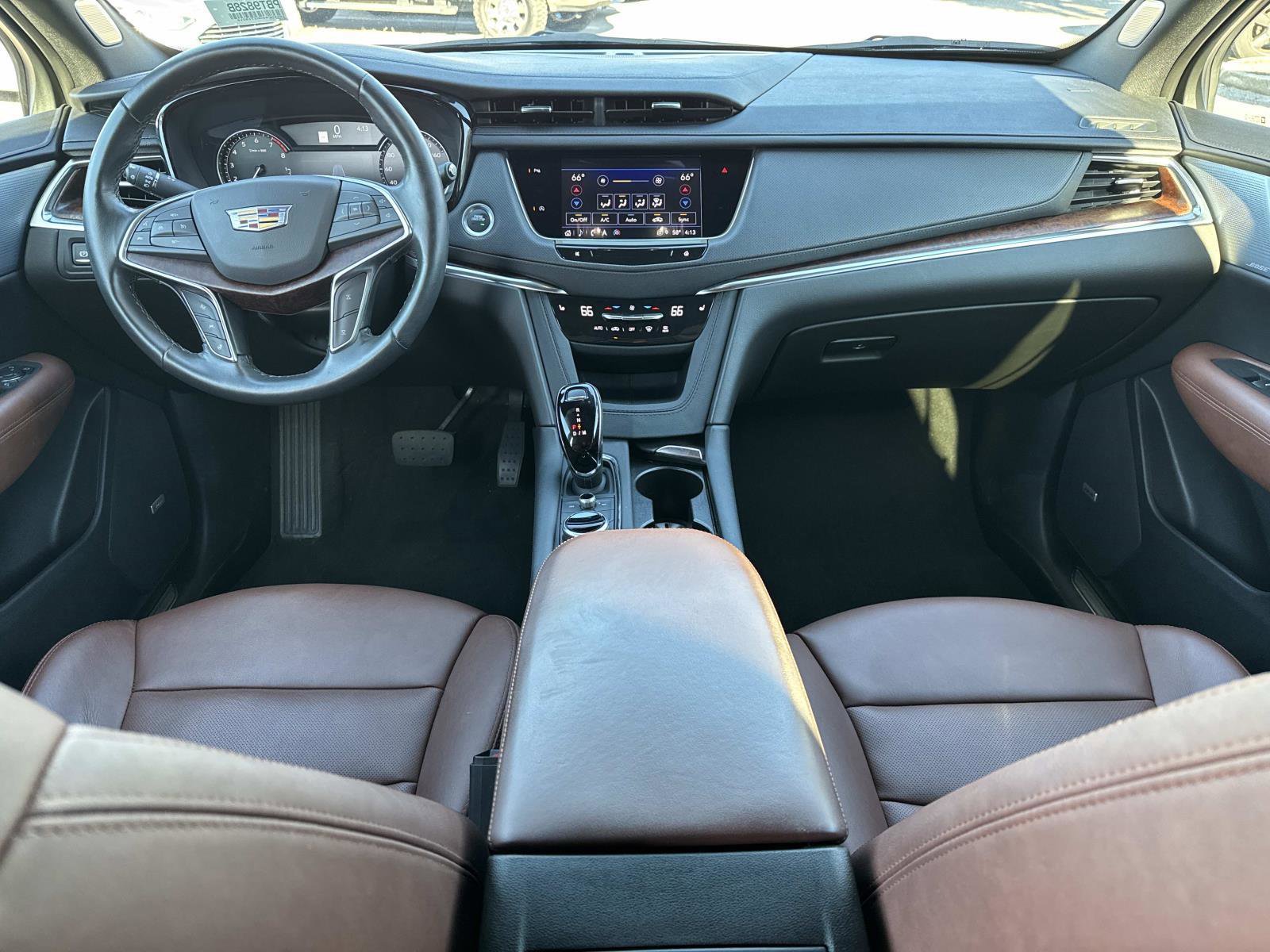 Used 2024 Cadillac XT5 Premium Luxury image 16