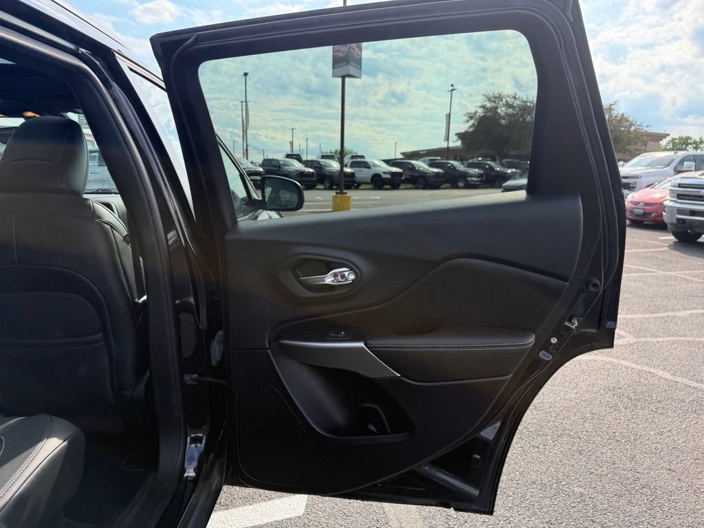 Used 2022 Jeep Compass High Altitude AWD/4WD image 22