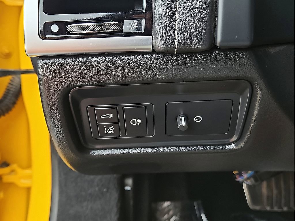 Used 2021 Jaguar F-TYPE R image 23