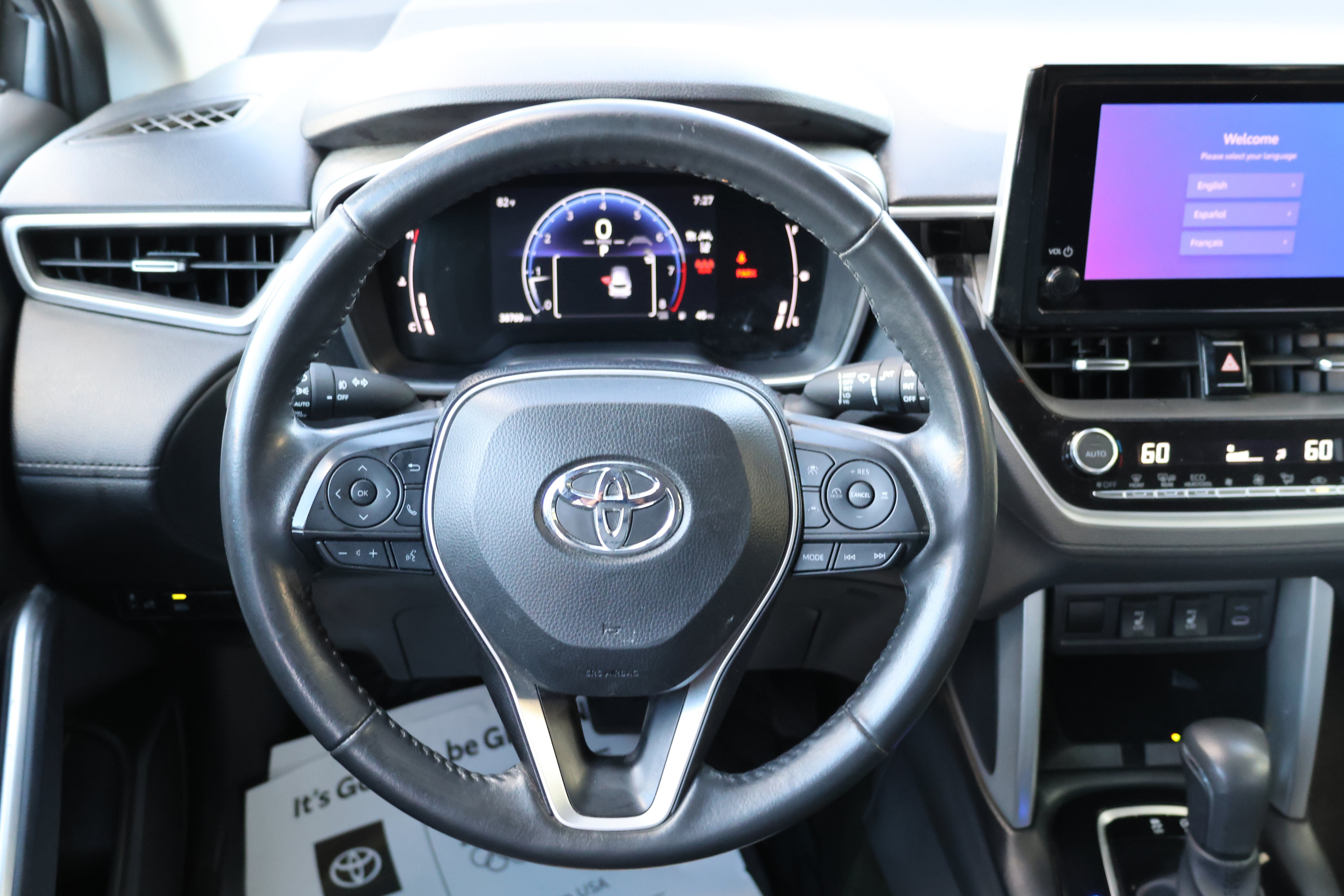 Certified 2024 Toyota Corolla Cross XLE FWD image 22