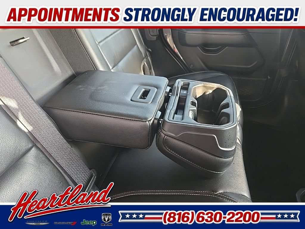 Used 2018 Jeep Wrangler Unlimited Sahara AWD/4WD image 82