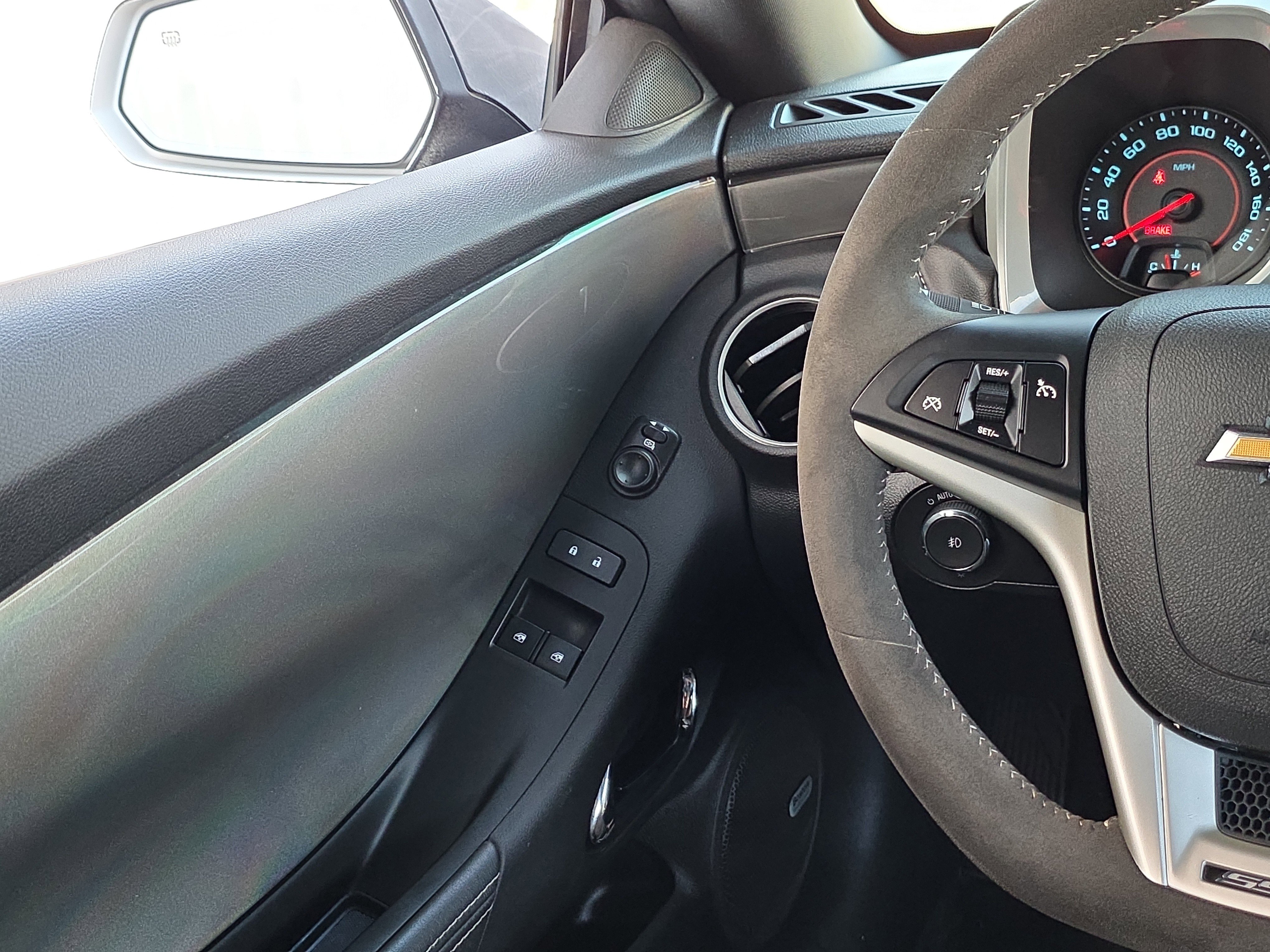 Used 2015 Chevrolet Camaro SS w/ SS Performance Package image 27