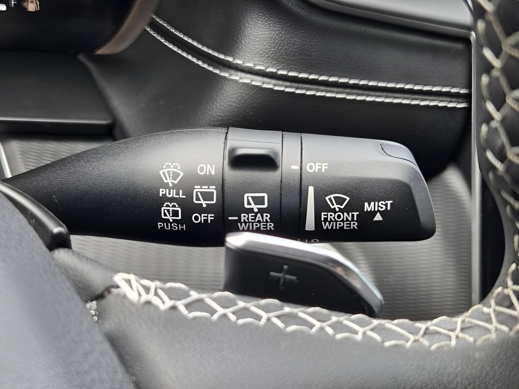 Used 2023 Jeep Grand Cherokee L Laredo w/ Luxury Tech Group I AWD/4WD image 23