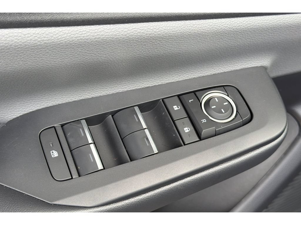 New 2027 Toyota Prius XLE AWD/4WD image 12