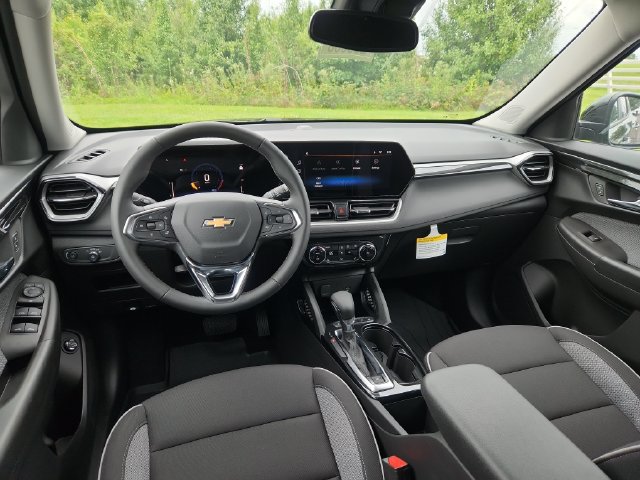 New 2026 Chevrolet TrailBlazer LT w/ Convenience Package FWD image 20