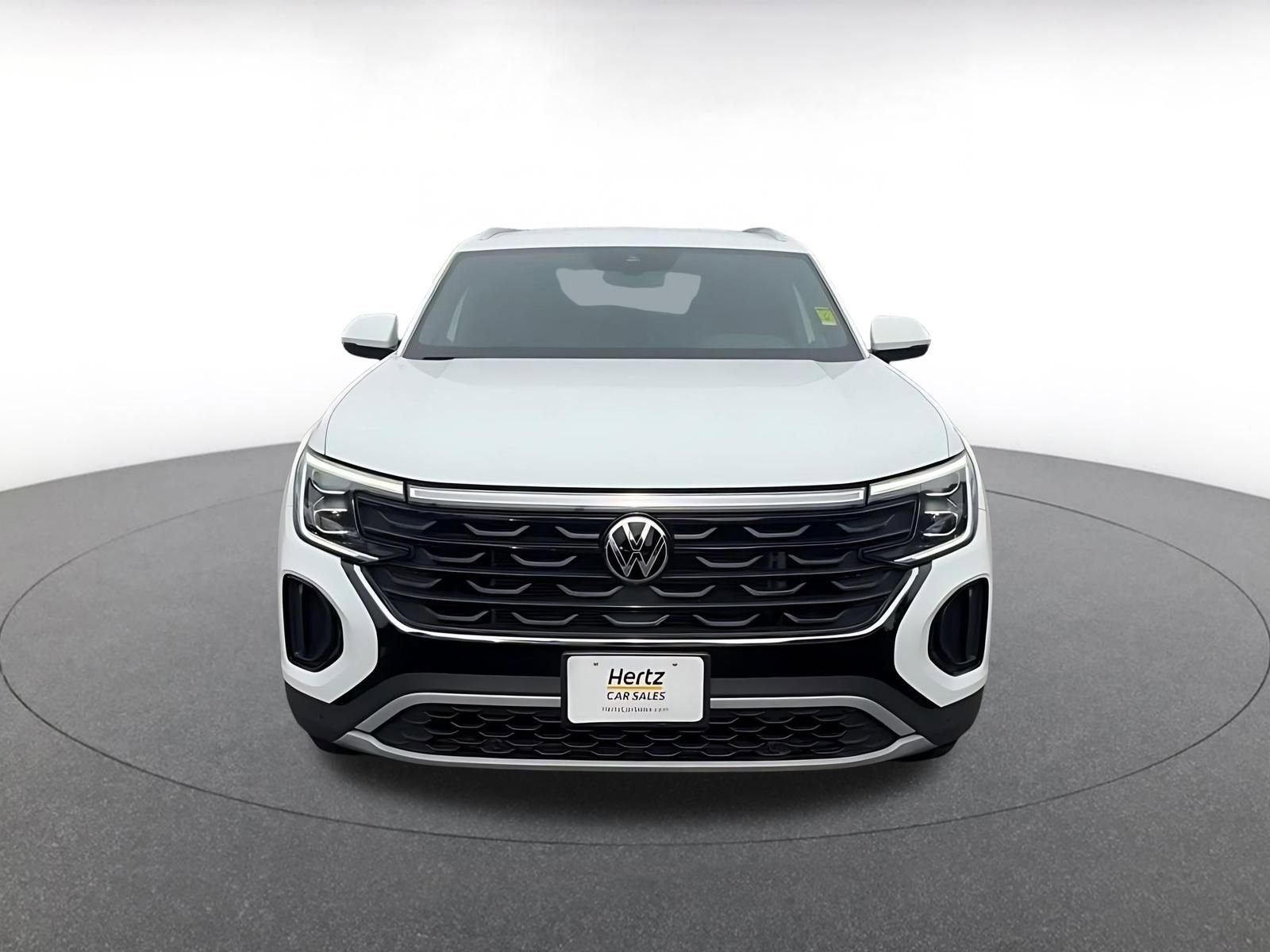 Used 2025 Volkswagen Atlas Cross Sport SE FWD image 4