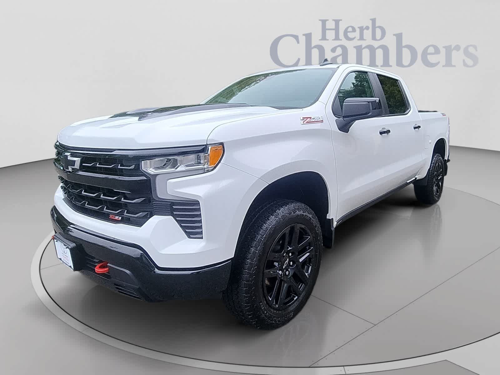 Used 2025 Chevrolet Silverado 1500 LT Trail Boss AWD/4WD image 9