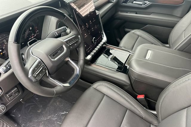 New 2026 GMC Yukon Denali w/ Denali Reserve Package AWD/4WD image 10