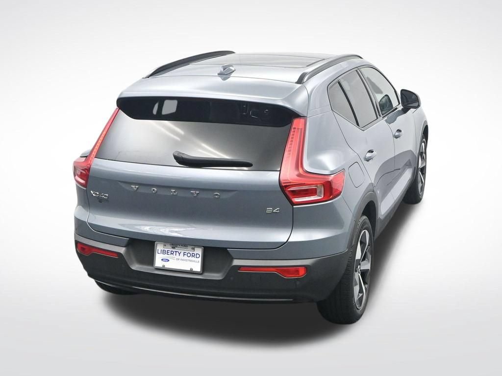 Used 2023 Volvo XC40 B4 Ultimate FWD image 34