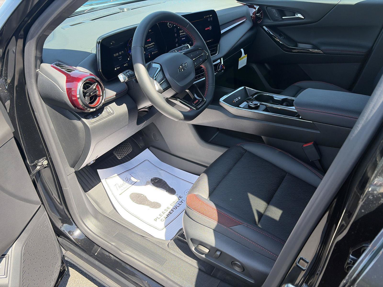 New 2027 Chevrolet Equinox RS w/ Safety and Technology Package AWD/4WD image 18