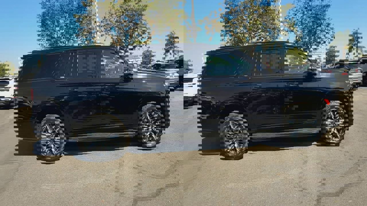 Used 2021 Cadillac Escalade ESV Sport image 8