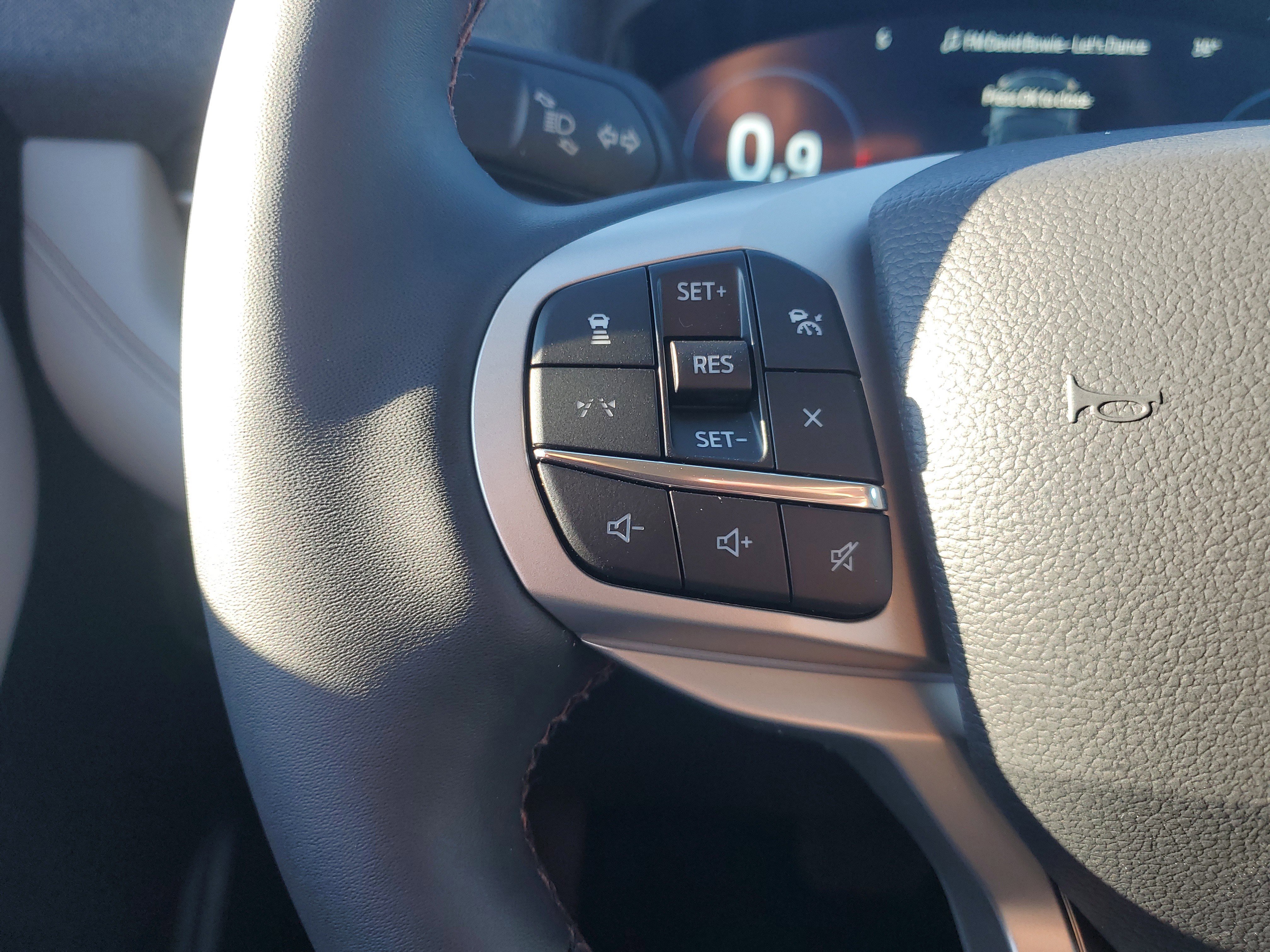 New 2026 Ford Explorer Active image 22