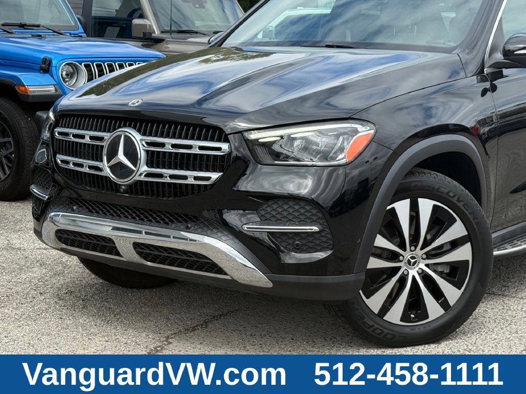 Used 2025 Mercedes-Benz GLE 450 4MATIC w/ Warmth & Comfort Package image 2
