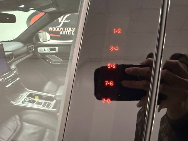 Used 2023 Ford Explorer Platinum w/ Technology Package image 11